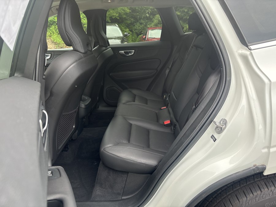 2023 Volvo XC60 Plus - Photo 7