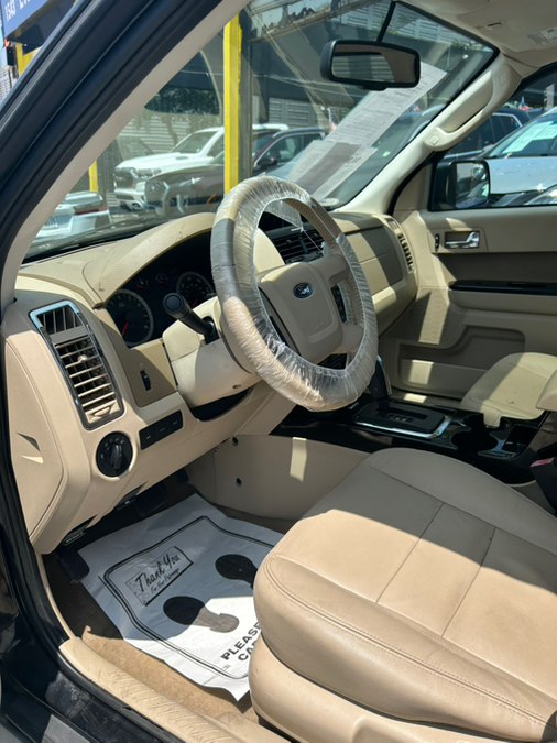 2011 Ford Escape Limited - Photo 19