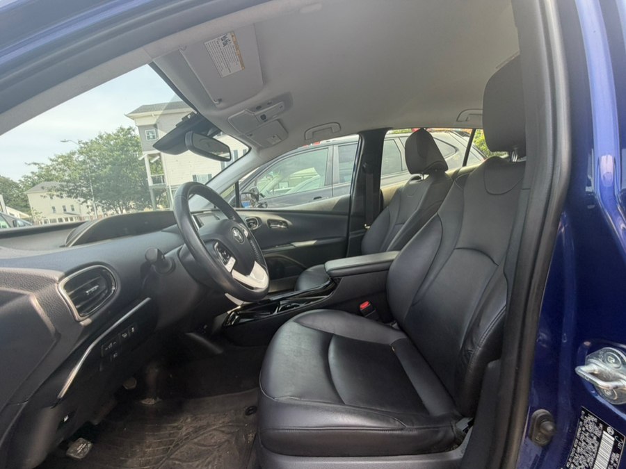 2018 Toyota Prius Four - Photo 6