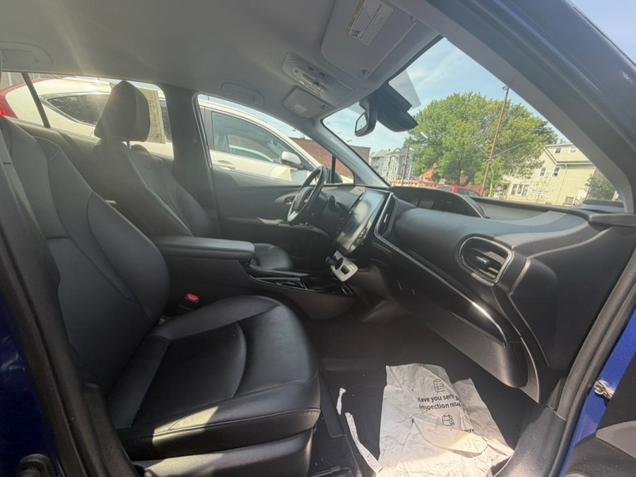 2018 Toyota Prius Four - Photo 9