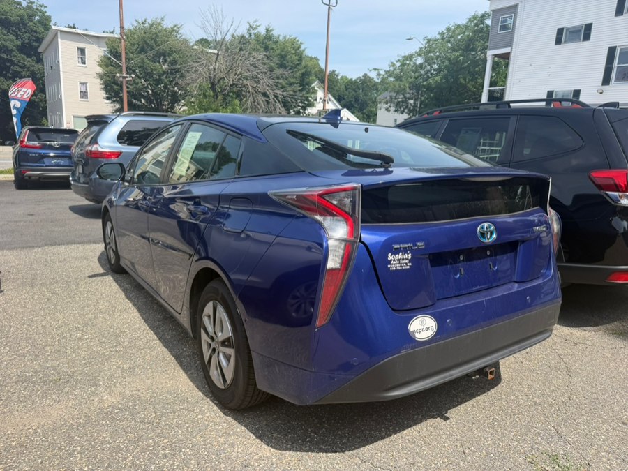 2018 Toyota Prius Four - Photo 5