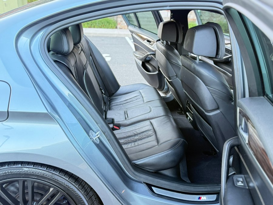 2017 BMW 5 Series 540i - Photo 20