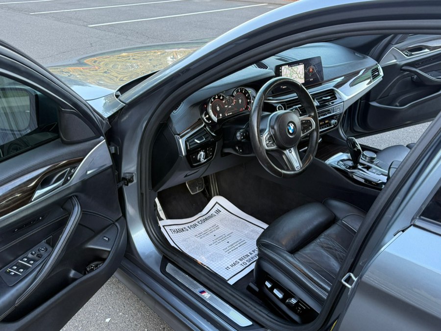 2017 BMW 5 Series 540i - Photo 11