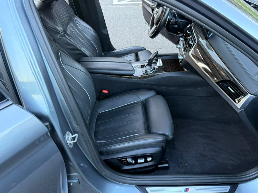 2017 BMW 5 Series 540i - Photo 17