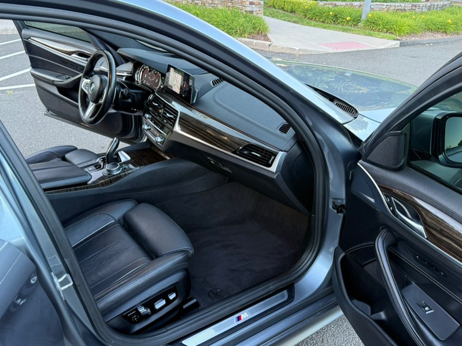 2017 BMW 5 Series 540i - Photo 16