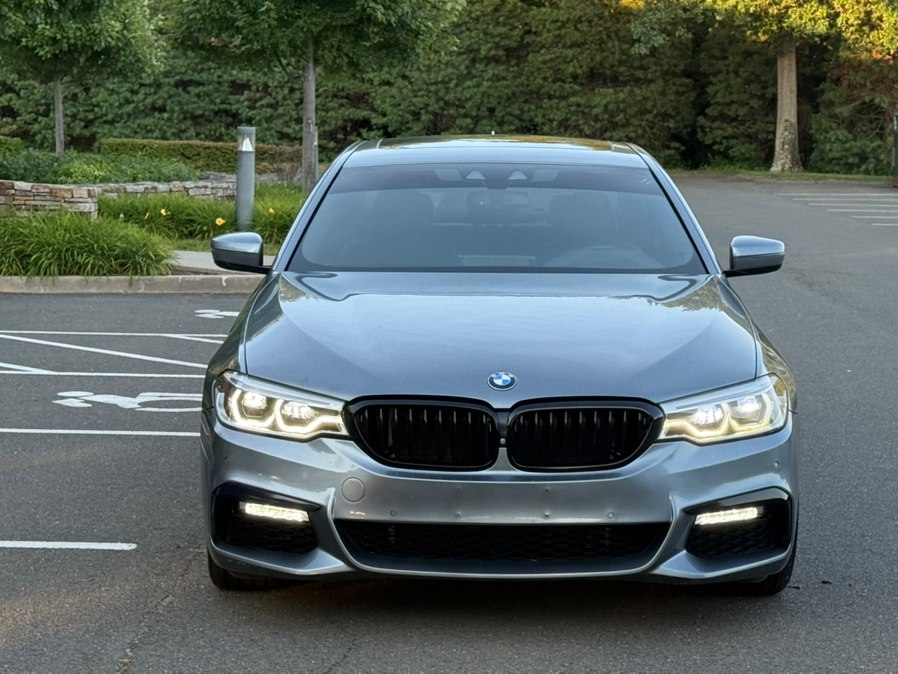 2017 BMW 5 Series 540i - Photo 10