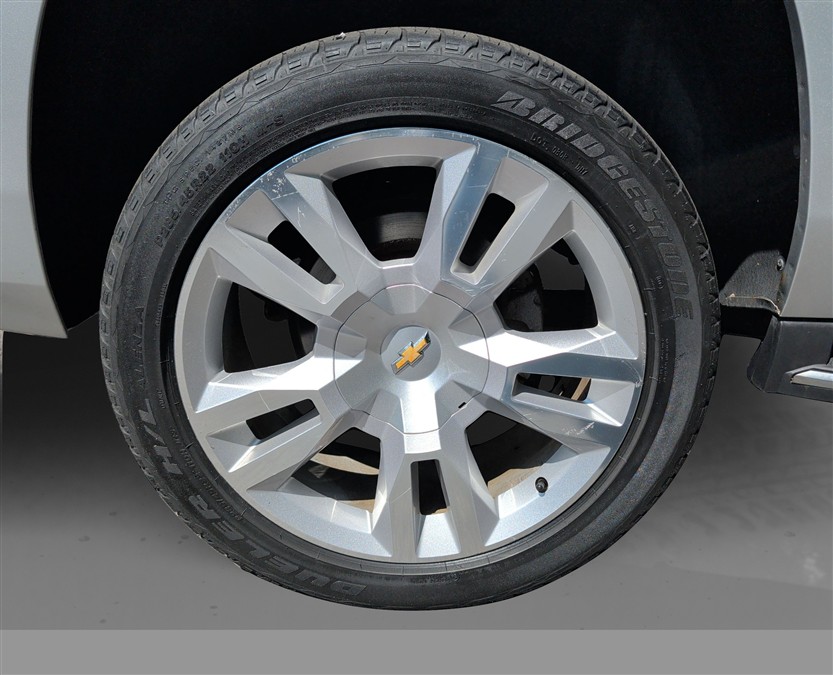 2017 Chevrolet Suburban Premier - Photo 21