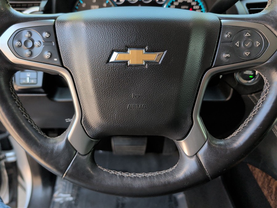 2017 Chevrolet Suburban Premier - Photo 25