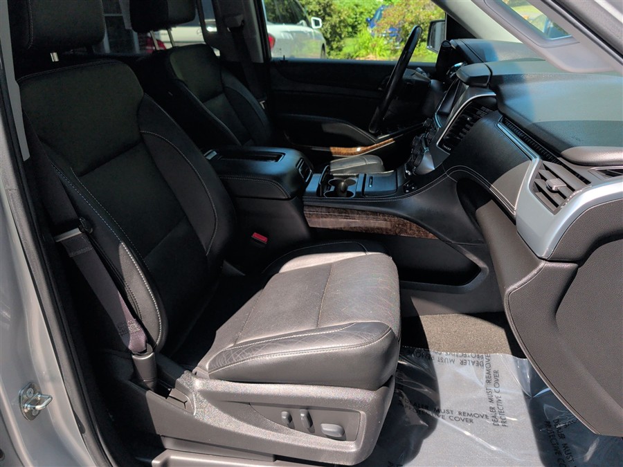 2017 Chevrolet Suburban Premier - Photo 31