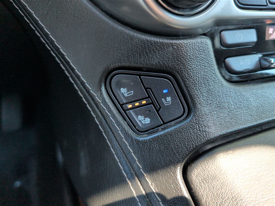 2017 Chevrolet Suburban Premier - Photo 35