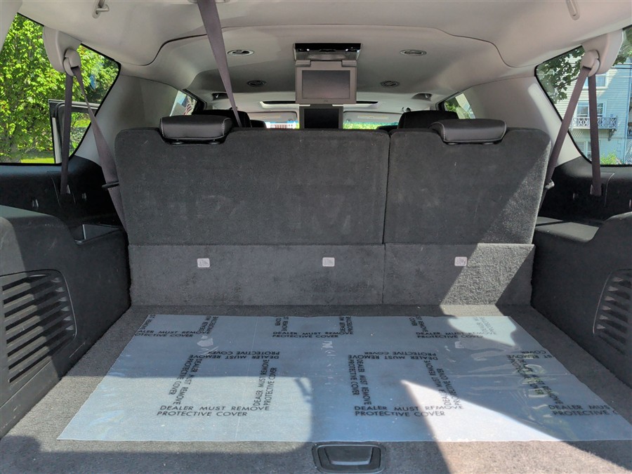 2017 Chevrolet Suburban Premier - Photo 38