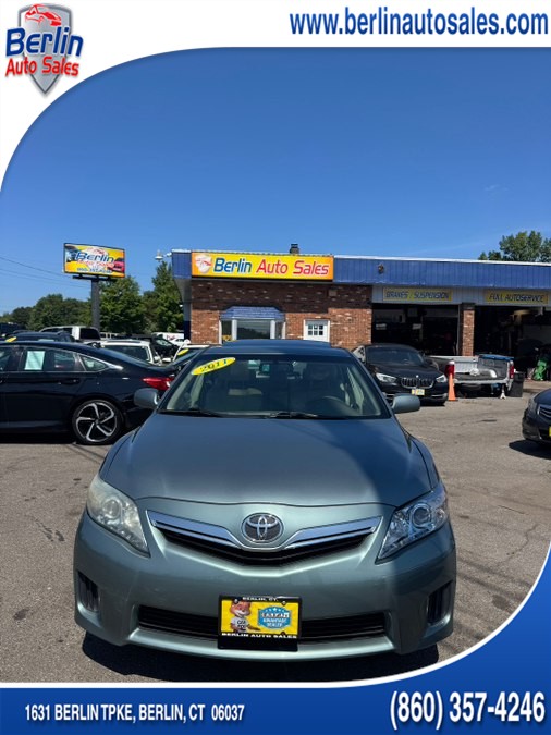 Used 2011 Toyota Camry Hybrid in Berlin, Connecticut | Berlin Auto Sales LLC. Berlin, Connecticut