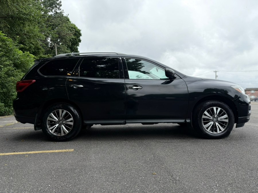 2017 Nissan Pathfinder 4x4 SL - 6