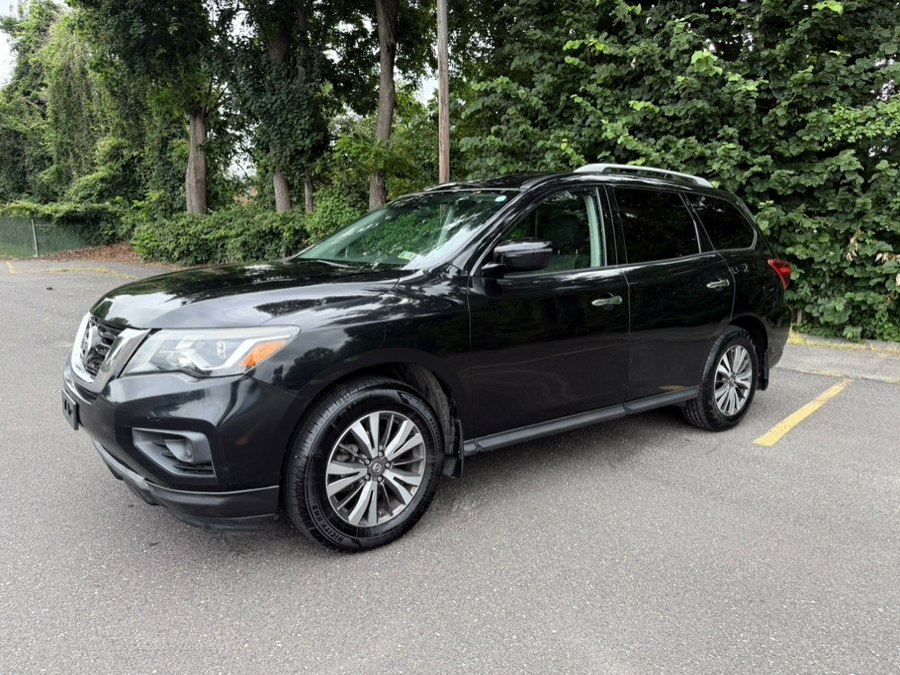 2017 Nissan Pathfinder 4x4 SL - 1