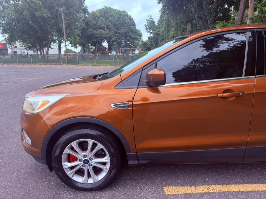 2017 Ford Escape SE 4WD - 11