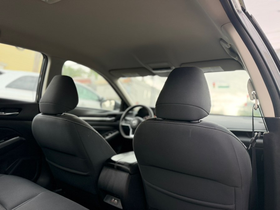 2021 Nissan Altima SV - Photo 12