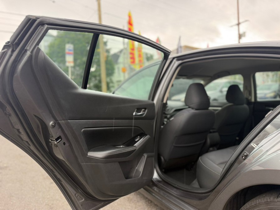 2021 Nissan Altima SV - Photo 9
