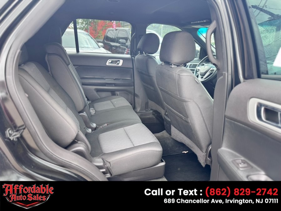 2015 Ford Explorer XLT - Photo 17