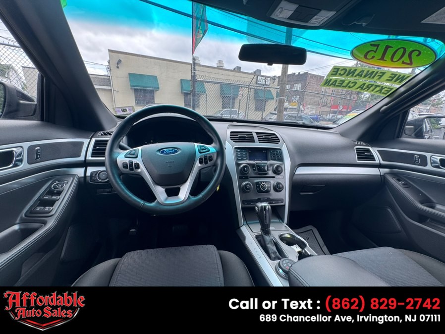 2015 Ford Explorer XLT - Photo 24