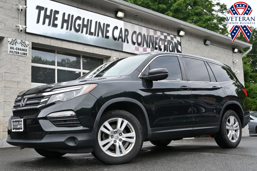 Used 2018 Honda Pilot in Waterbury, Connecticut | Highline Car Connection. Waterbury, Connecticut
