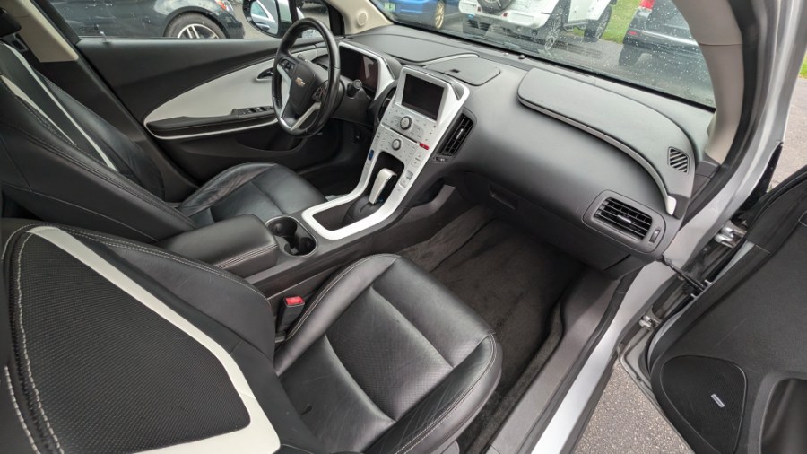 2012 Chevrolet Volt Base - Photo 24