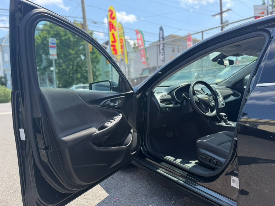 2022 Chevrolet Malibu 1LT - Photo 22