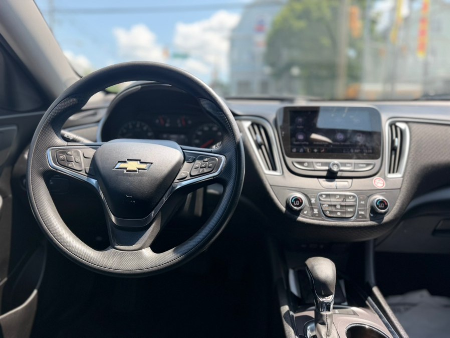 2022 Chevrolet Malibu 1LT - Photo 16