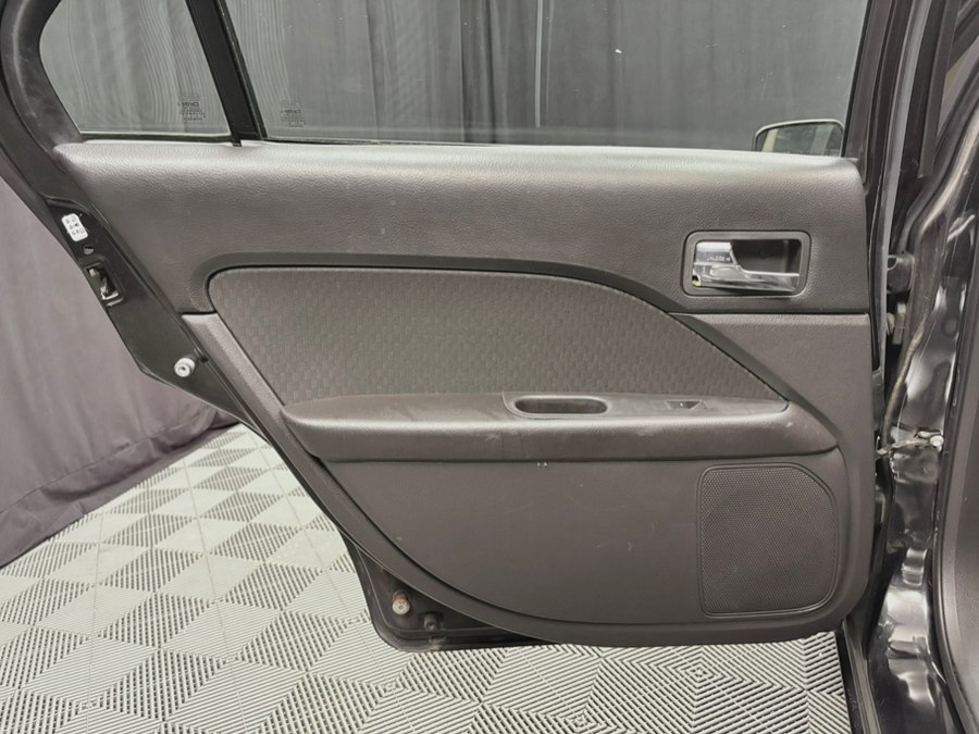 2009 Ford Fusion SEL - Photo 22