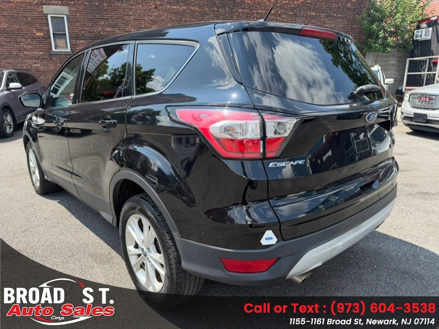 2017 Ford Escape SE - Photo 6