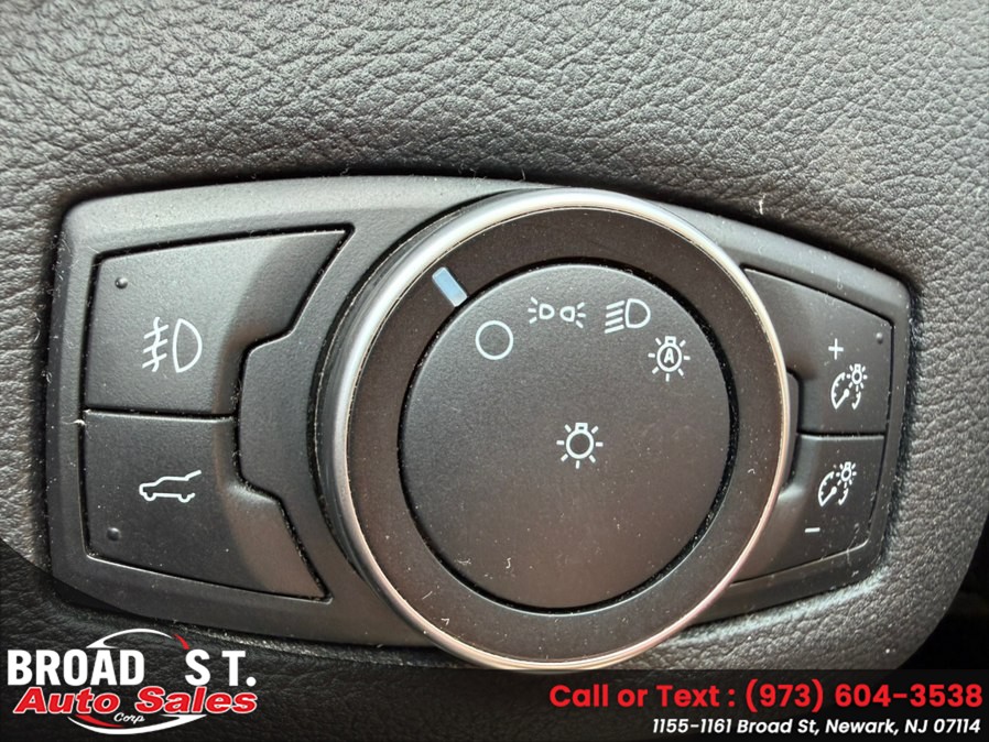 2017 Ford Escape SE - Photo 20