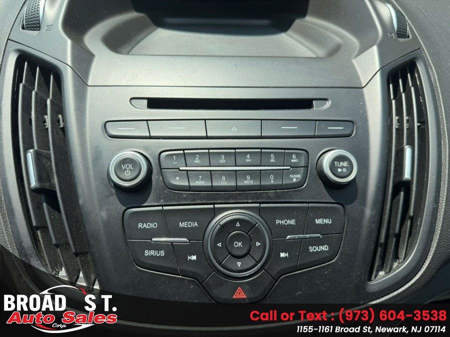2017 Ford Escape SE - Photo 21