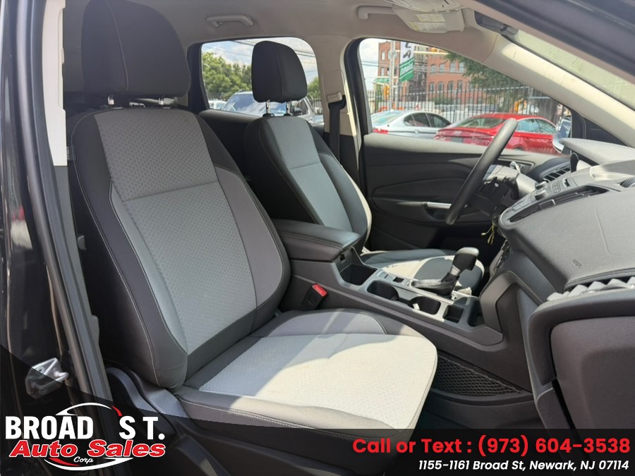 2017 Ford Escape SE - Photo 10