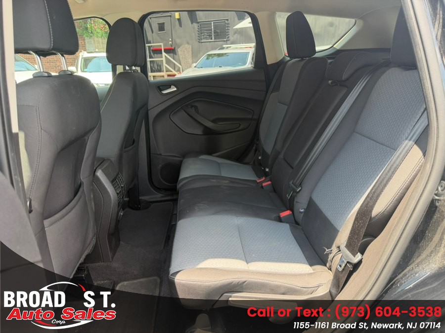 2017 Ford Escape SE - Photo 13