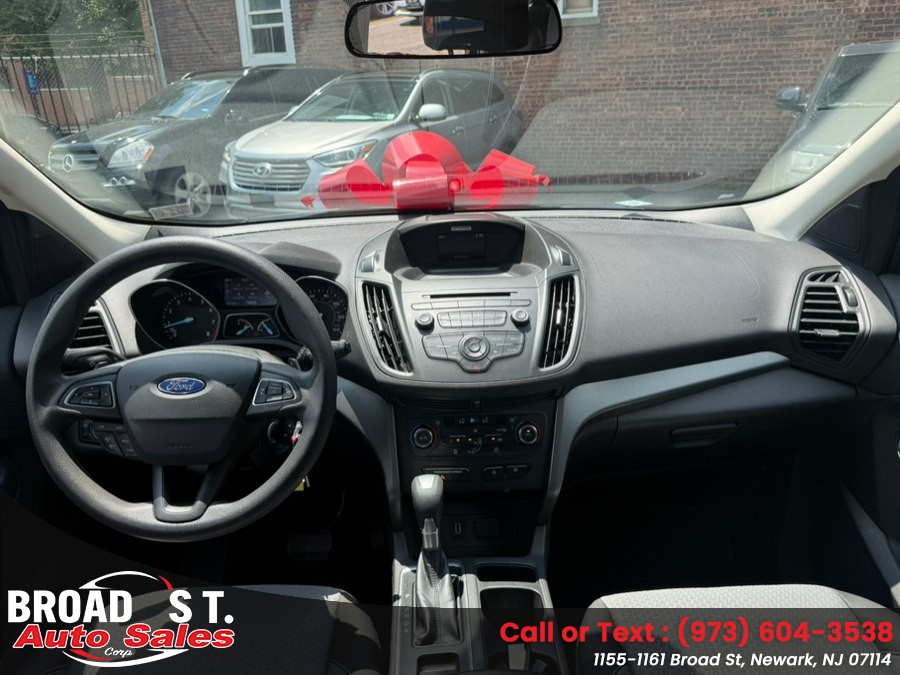 2017 Ford Escape SE - Photo 8