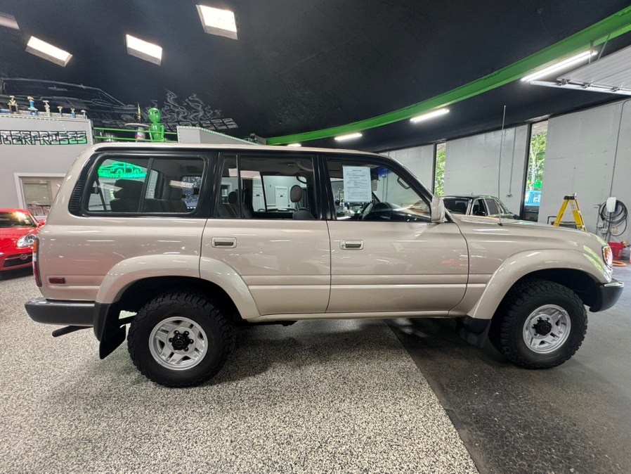 Used 1992 Toyota Land Cruiser in Oxford, Connecticut | Buonauto Enterprises. Oxford, Connecticut