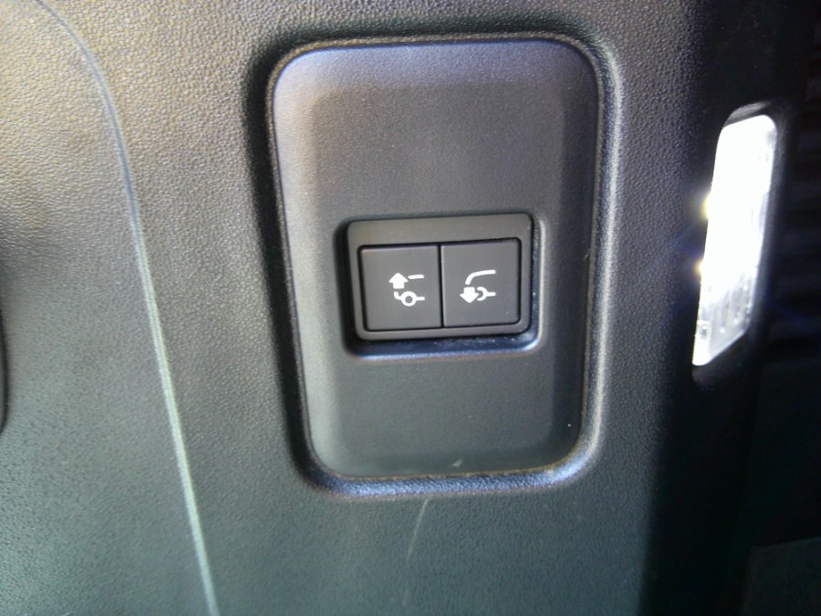 2023 Land Rover Defender - $54,800