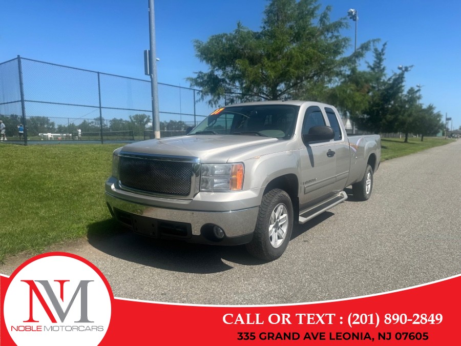 Used 2007 GMC Sierra 1500 in Leonia, New Jersey | Noble Motor Cars LLC. Leonia, New Jersey