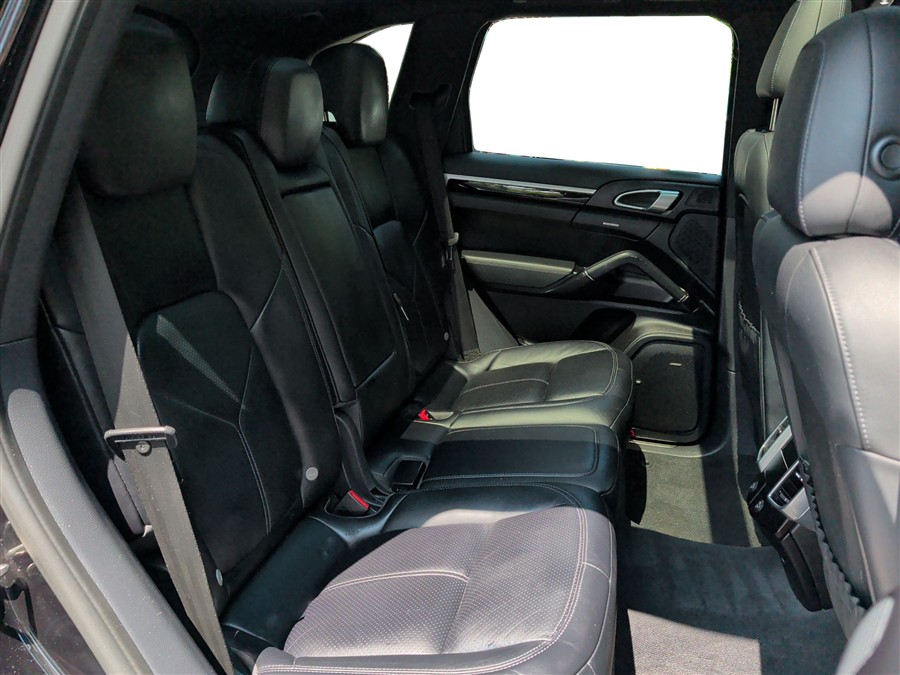2016 Porsche Cayenne Base - Photo 14