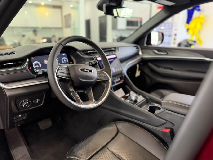 2025 Jeep Grand Cherokee L Limited - Photo 11