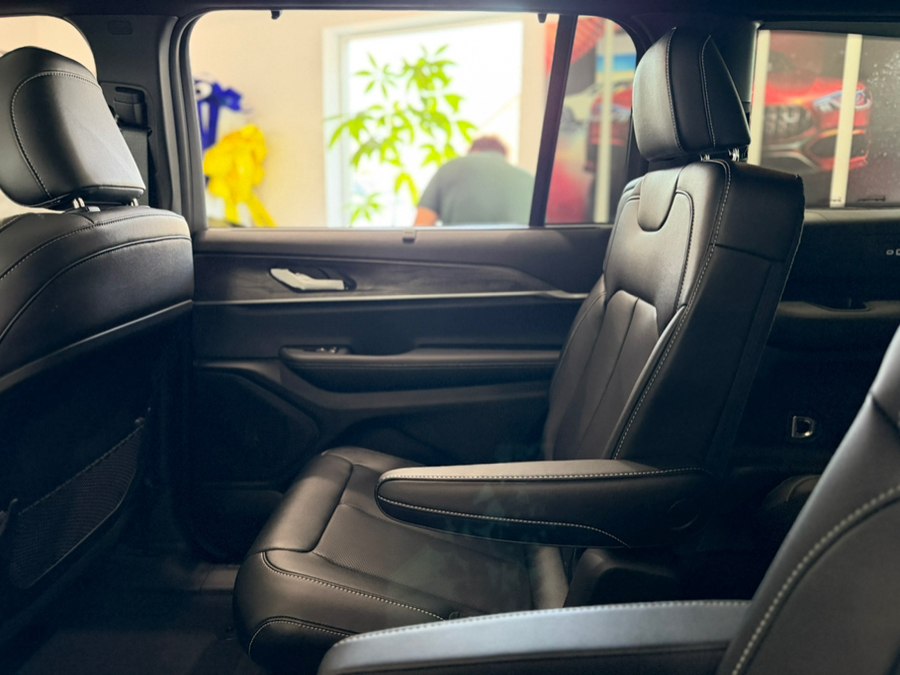 2025 Jeep Grand Cherokee L Limited - Photo 16