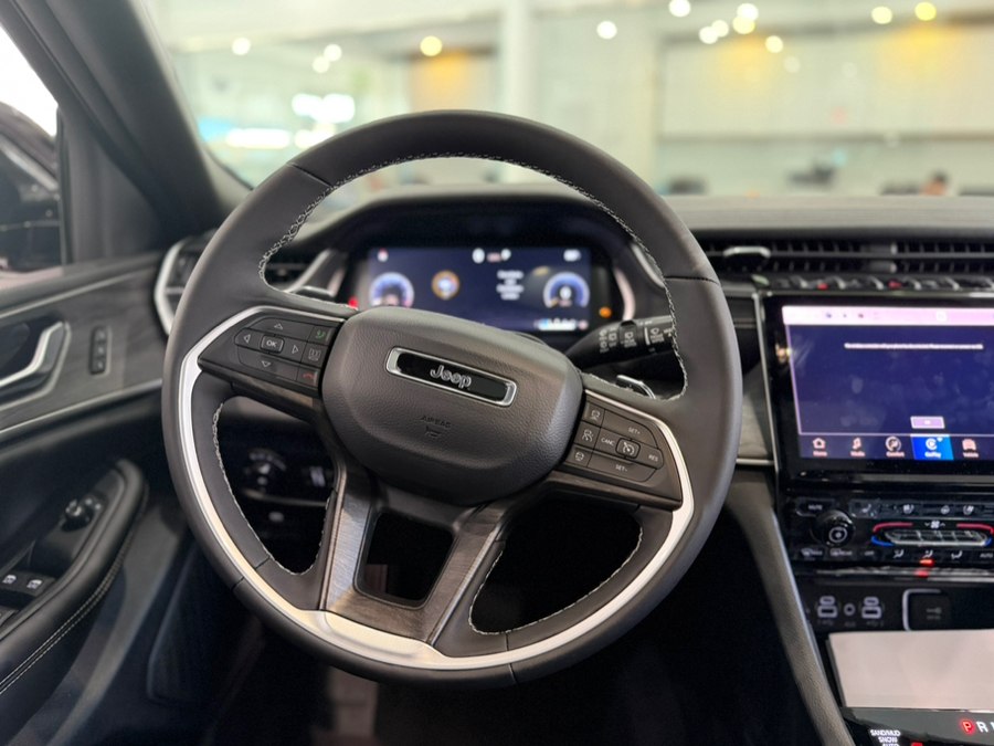 2025 Jeep Grand Cherokee L Limited - Photo 28