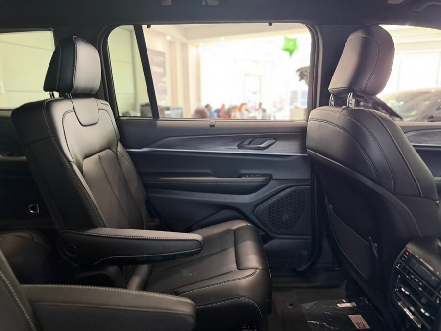 2025 Jeep Grand Cherokee L Limited - Photo 24