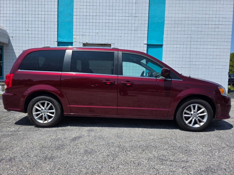 Used 2018 Dodge Grand Caravan in Milford, Connecticut | Dealertown Auto Wholesalers. Milford, Connecticut