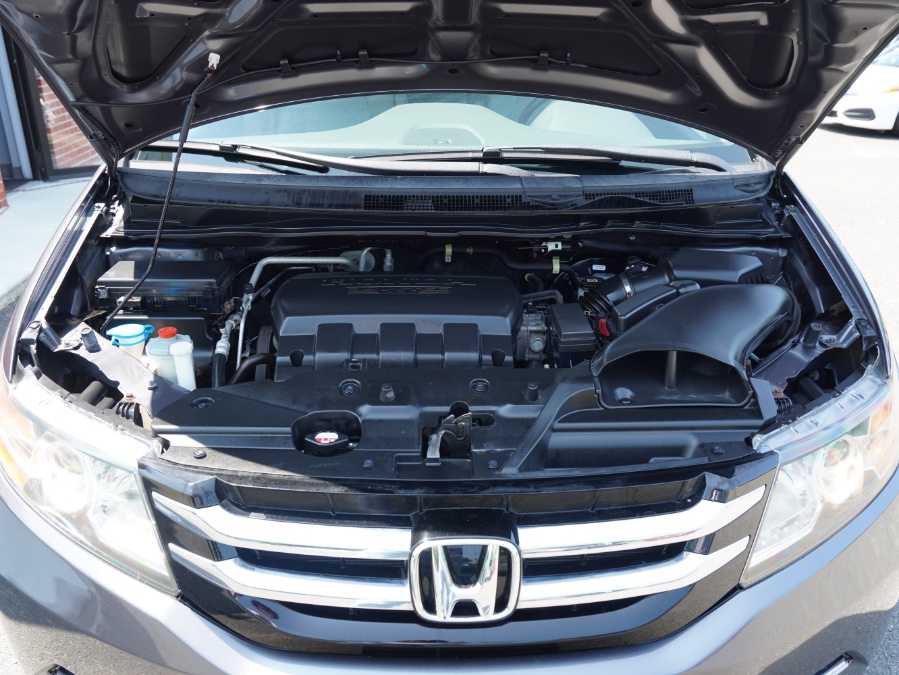 2015 Honda Odyssey EX-L - Photo 12