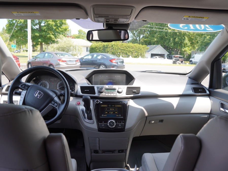 2015 Honda Odyssey EX-L - Photo 21
