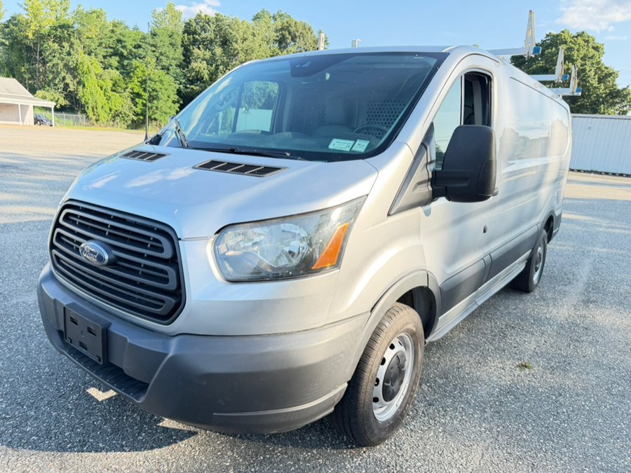 Used 2017 Ford Transit Van in Springfield, Massachusetts | Auto Globe LLC. Springfield, Massachusetts
