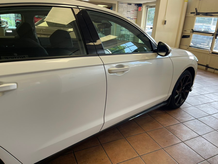 2025 Honda Accord Hybrid EX-L - Photo 17