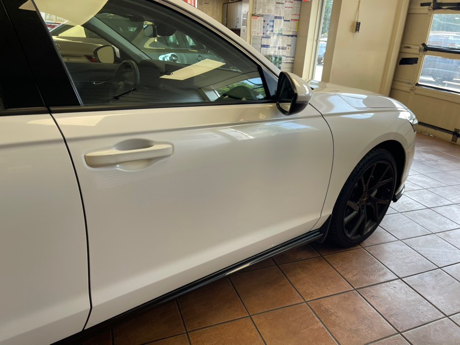 2025 Honda Accord Hybrid EX-L - Photo 18