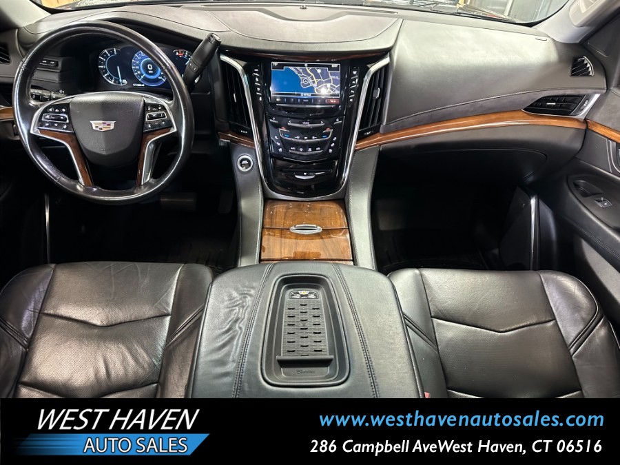 2017 Cadillac Escalade Luxury - Photo 9