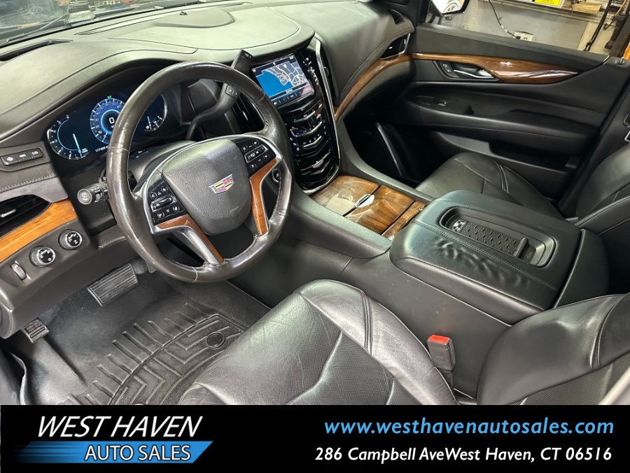 2017 Cadillac Escalade Luxury - Photo 1